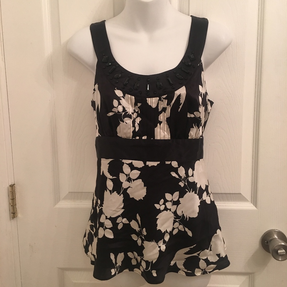 White House Black Market Sleeveless Silk Lined Top